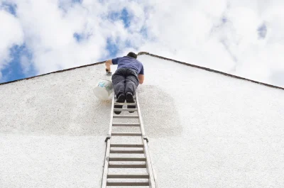 Peinture extérieure à Coivrel — façades et ravalement